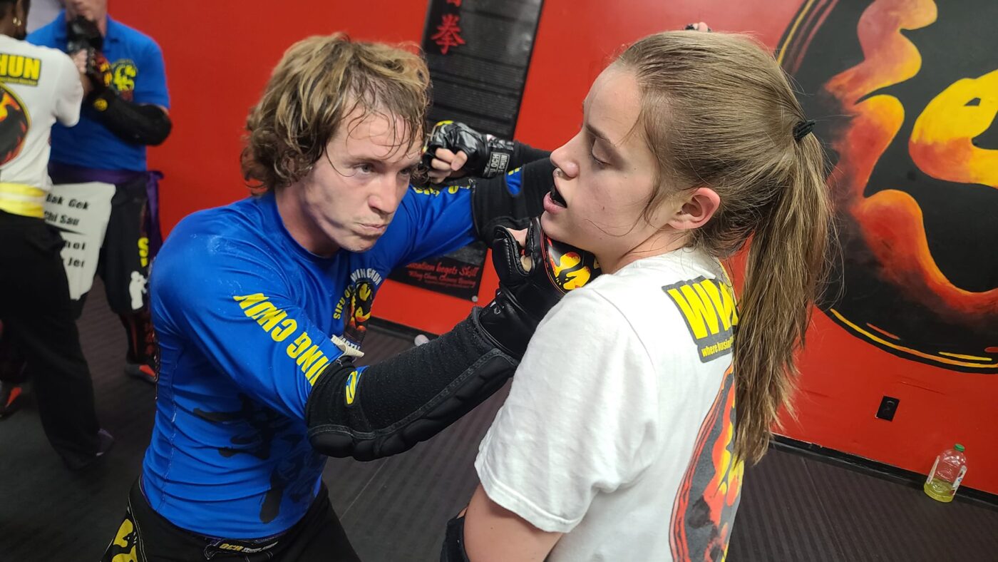 Biu Sau, Biu Sau Punch, Biu Jee, centerline punch, wing chun central florida, florida, lakeland, fl,